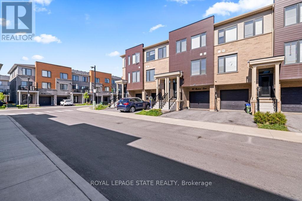 40 Radison Lane, Hamilton, Ontario  L8H 0B5 - Photo 3 - X13242838