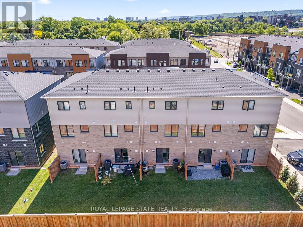 40 Radison Lane, Hamilton, Ontario  L8H 0B5 - Photo 32 - X13242838
