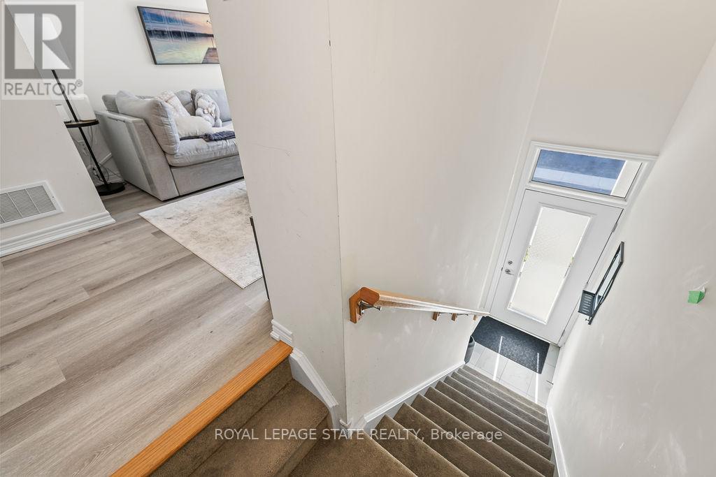 40 Radison Lane, Hamilton, Ontario  L8H 0B5 - Photo 6 - X13242838