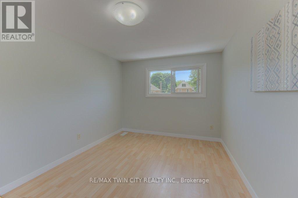 478 Wellington Street N, Kitchener, Ontario  N2H 5L5 - Photo 25 - X13242858
