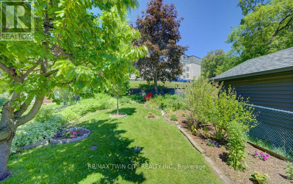 478 Wellington Street N, Kitchener, Ontario  N2H 5L5 - Photo 36 - X13242858