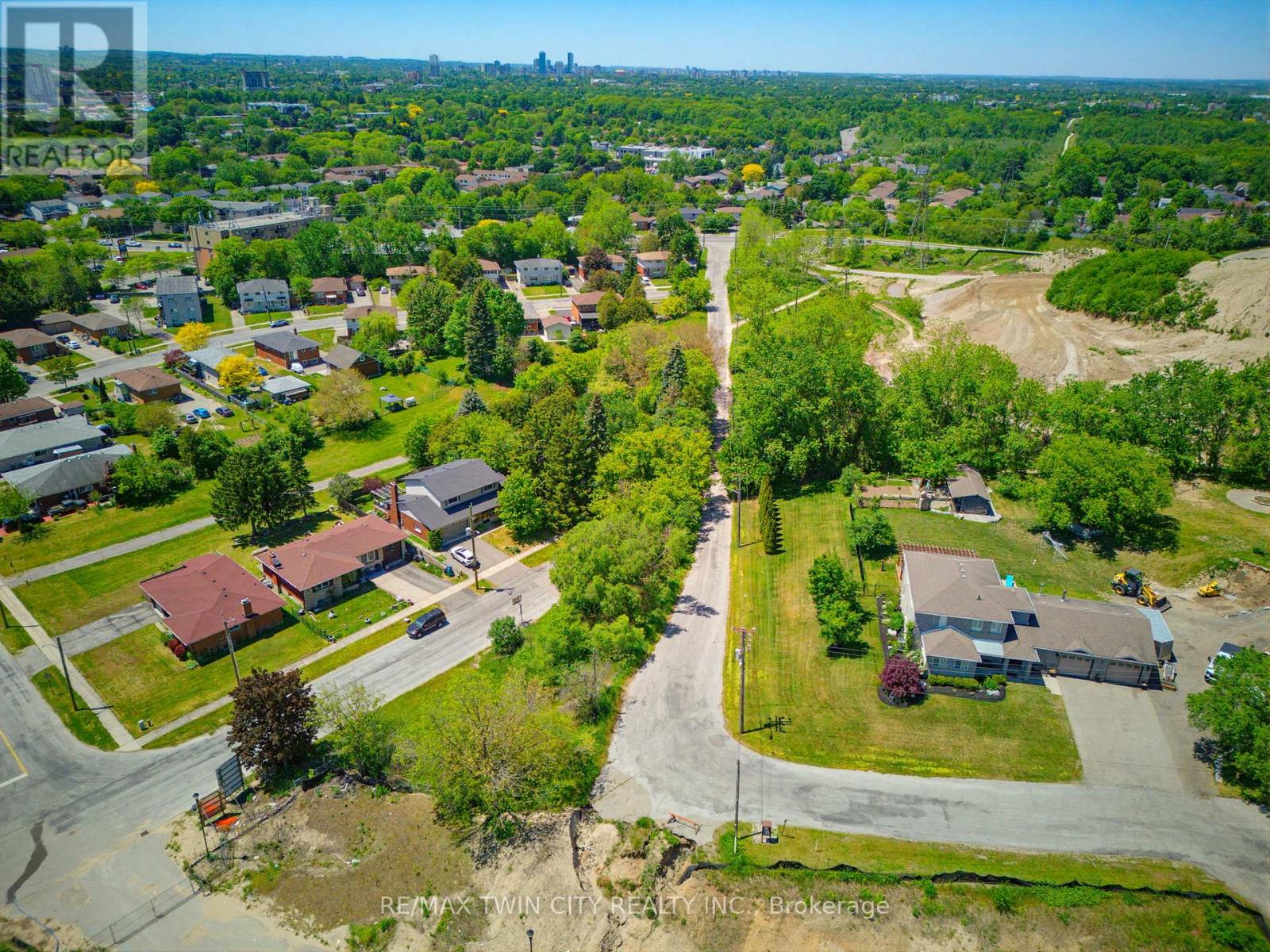 34 Volta Avenue, Kitchener, Ontario  N2A 2P8 - Photo 35 - X13242884