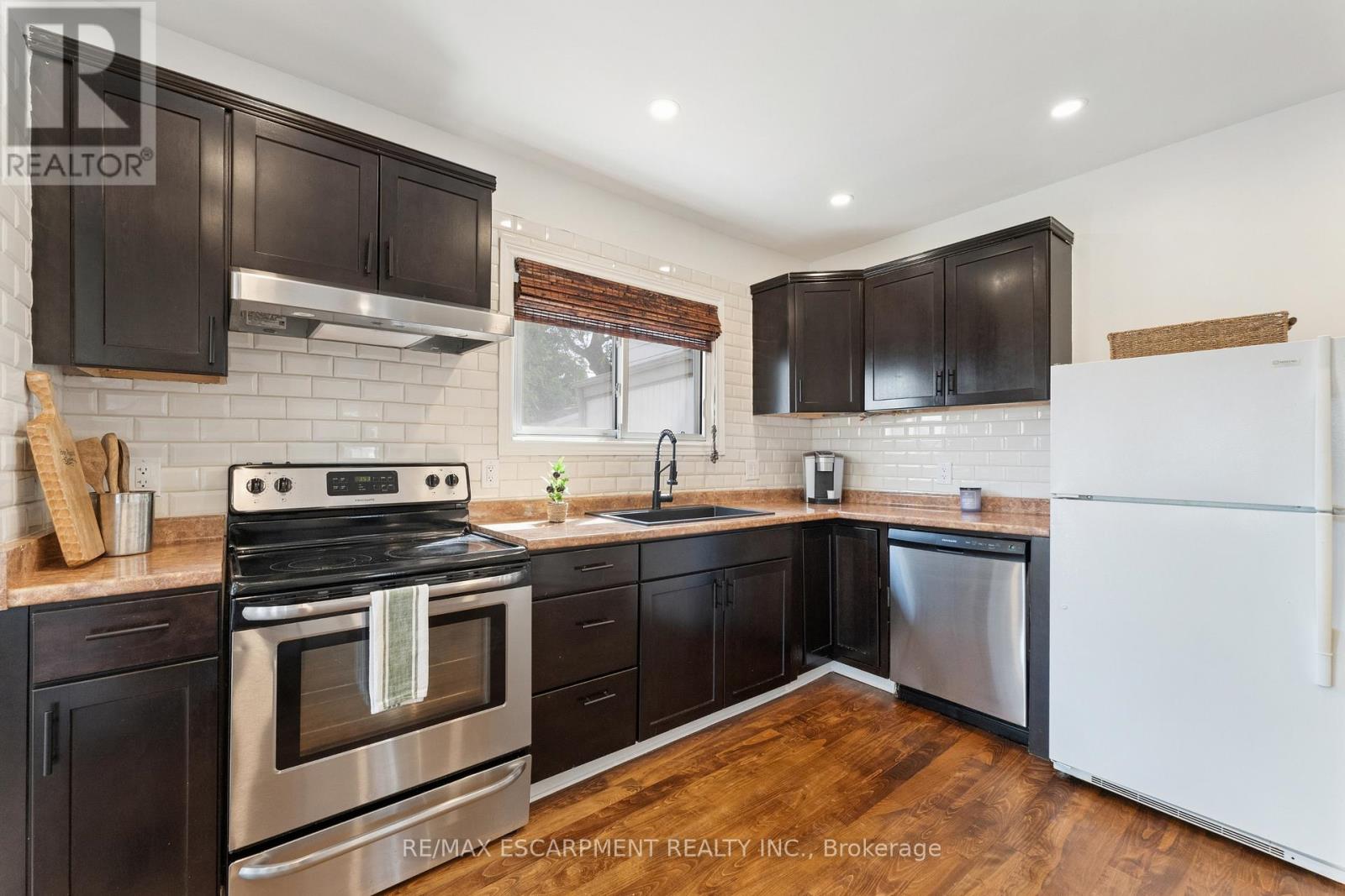160 Britannia Avenue, Hamilton, Ontario  L8H 1X1 - Photo 14 - X13243066