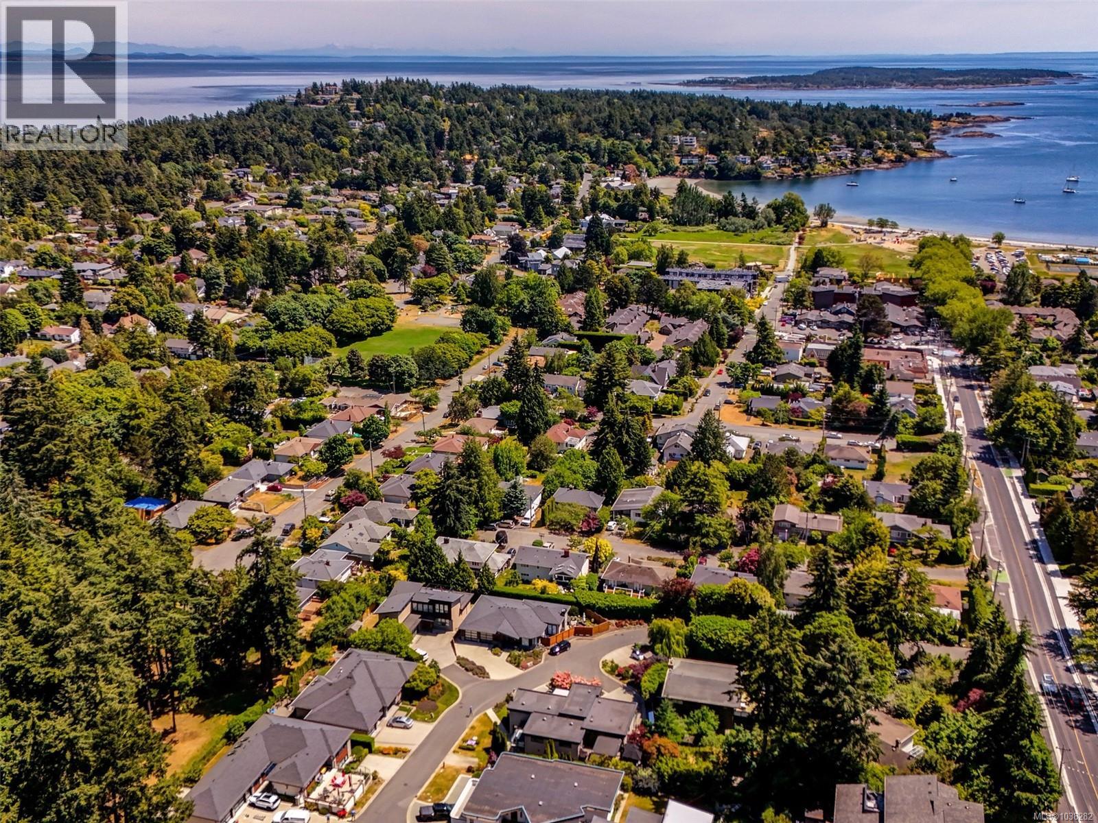 2491 Cadboro Heights Lane, Saanich, British Columbia  V8N 0B2 - Photo 48 - 1038282