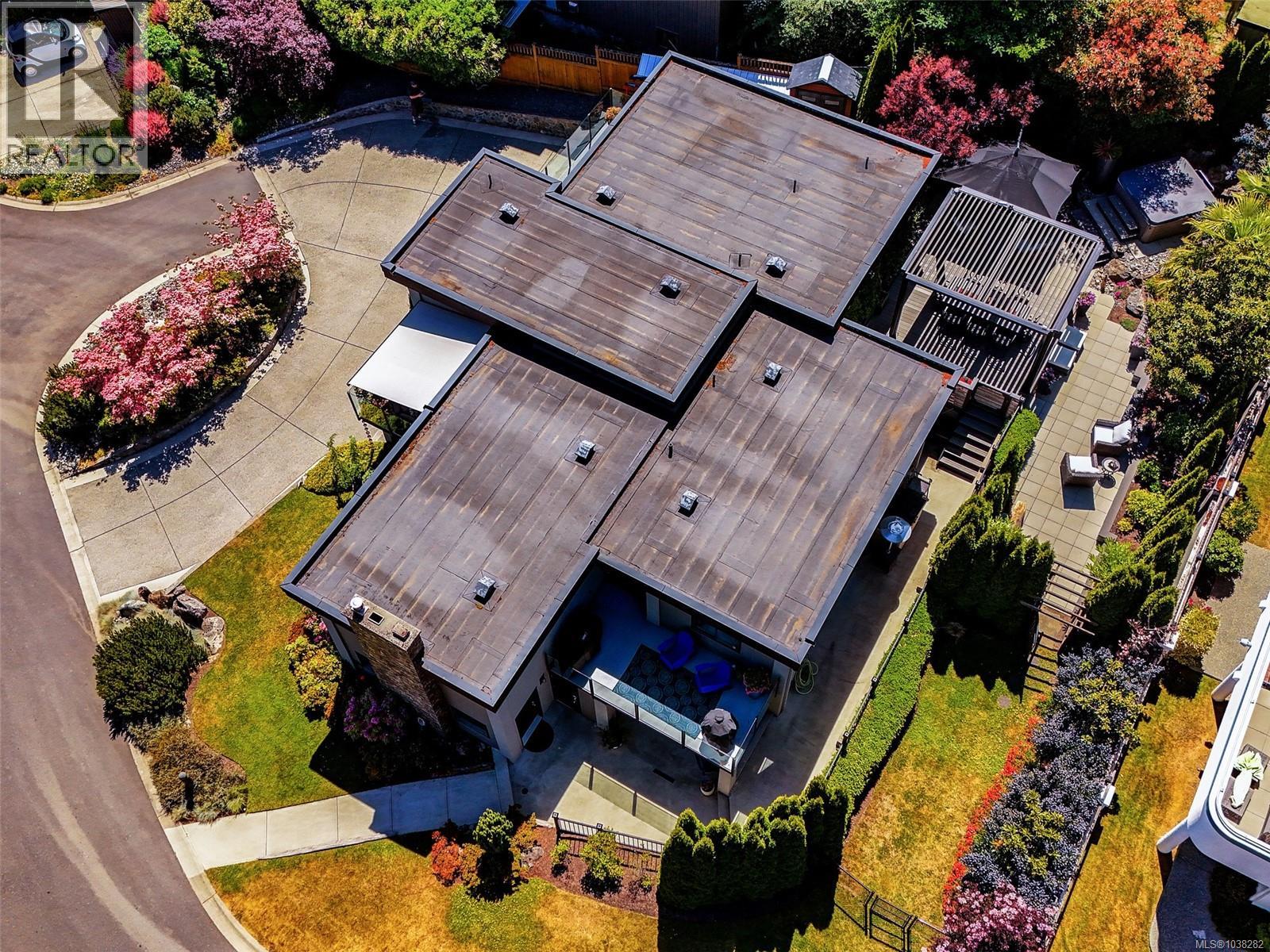 2491 Cadboro Heights Lane, Saanich, British Columbia  V8N 0B2 - Photo 49 - 1038282