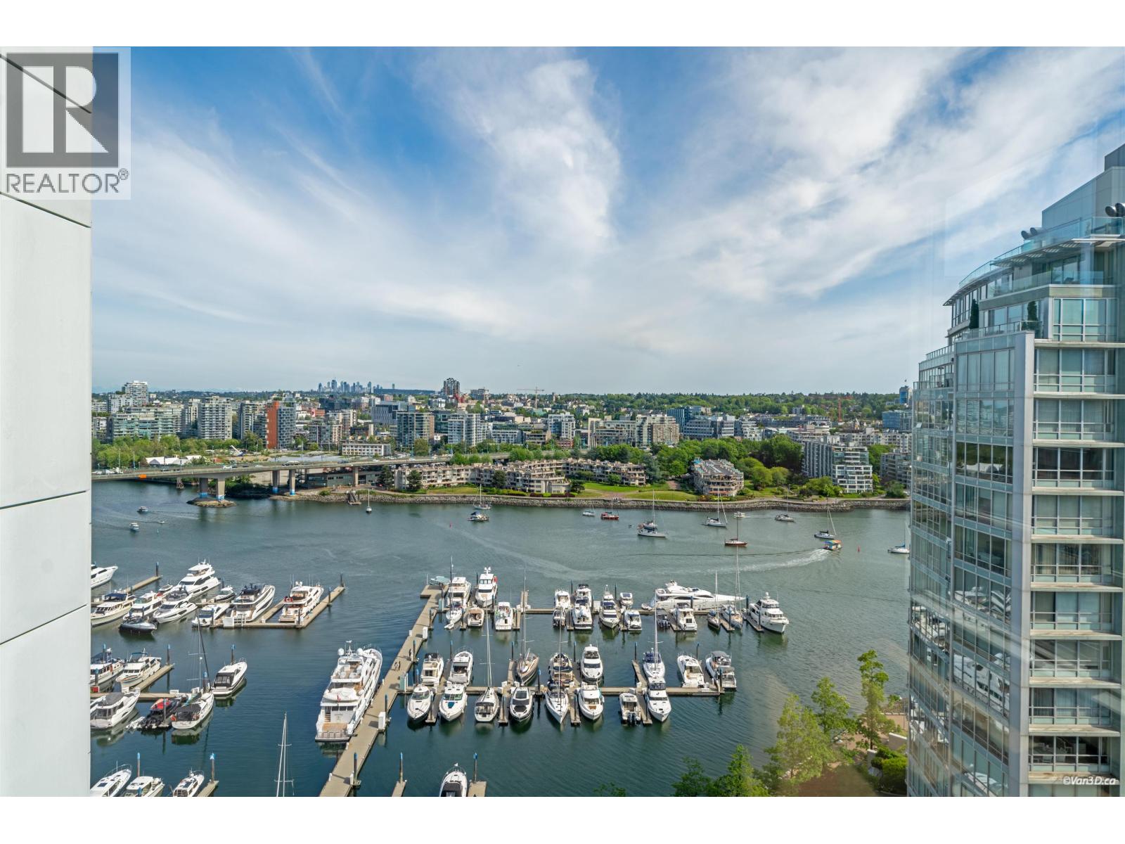 2206 1201 MARINASIDE CRESCENT