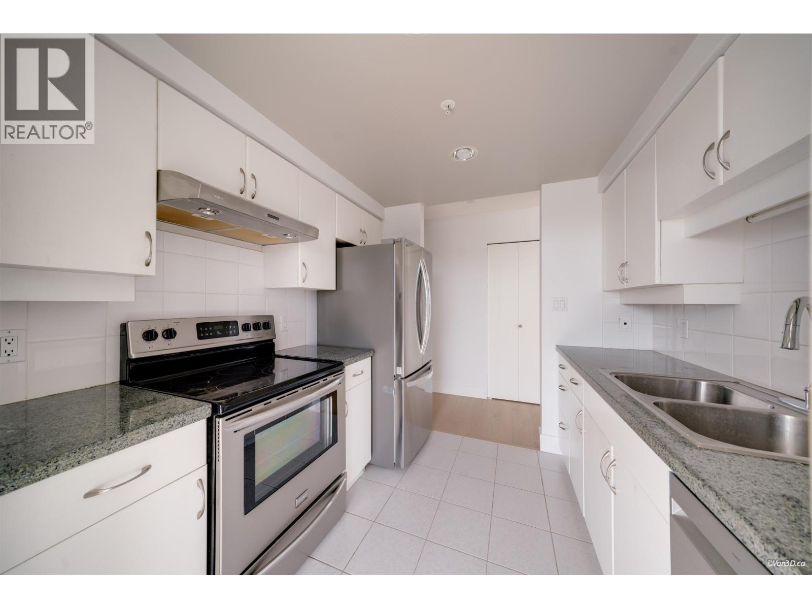 2206 1201 Marinaside Crescent, Vancouver, British Columbia  V6Z 2V2 - Photo 16 - R3132360