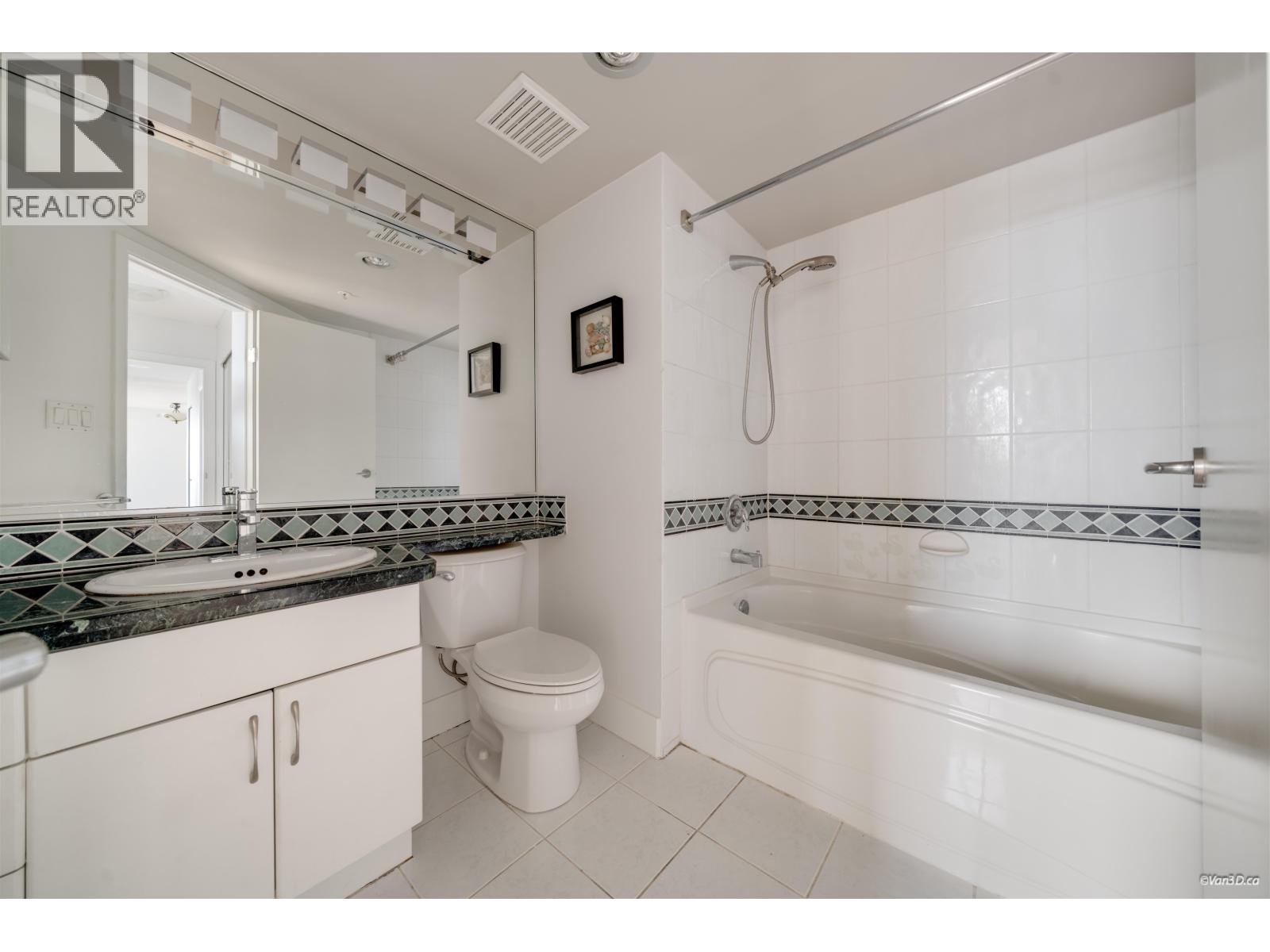 2206 1201 Marinaside Crescent, Vancouver, British Columbia  V6Z 2V2 - Photo 27 - R3132360
