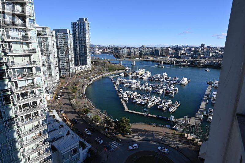 2206 1201 Marinaside Crescent, Vancouver, British Columbia  V6Z 2V2 - Photo 3 - R3132360