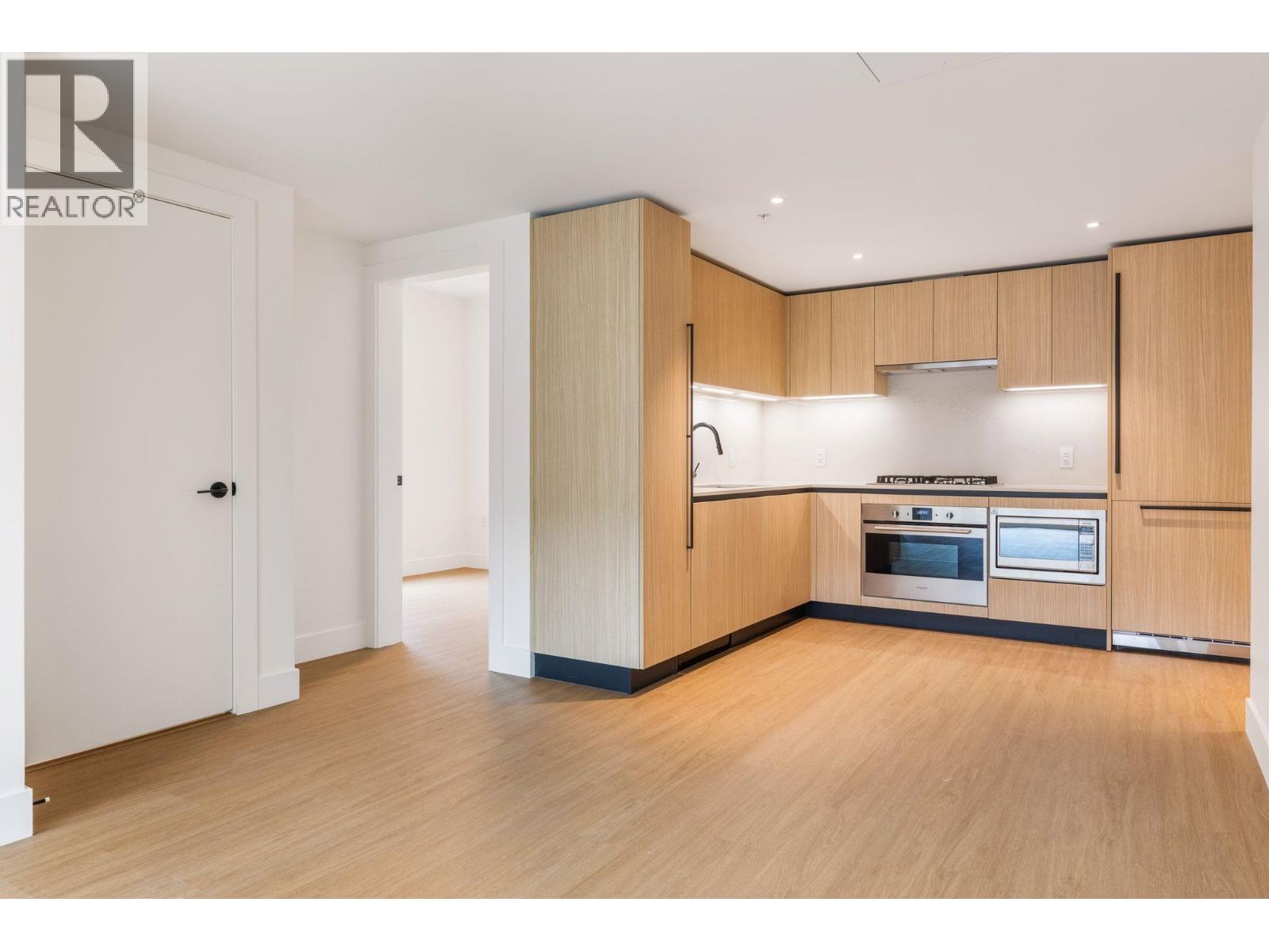 202 2235 E Broadway, Vancouver, British Columbia  V5N 0J5 - Photo 5 - R3132368