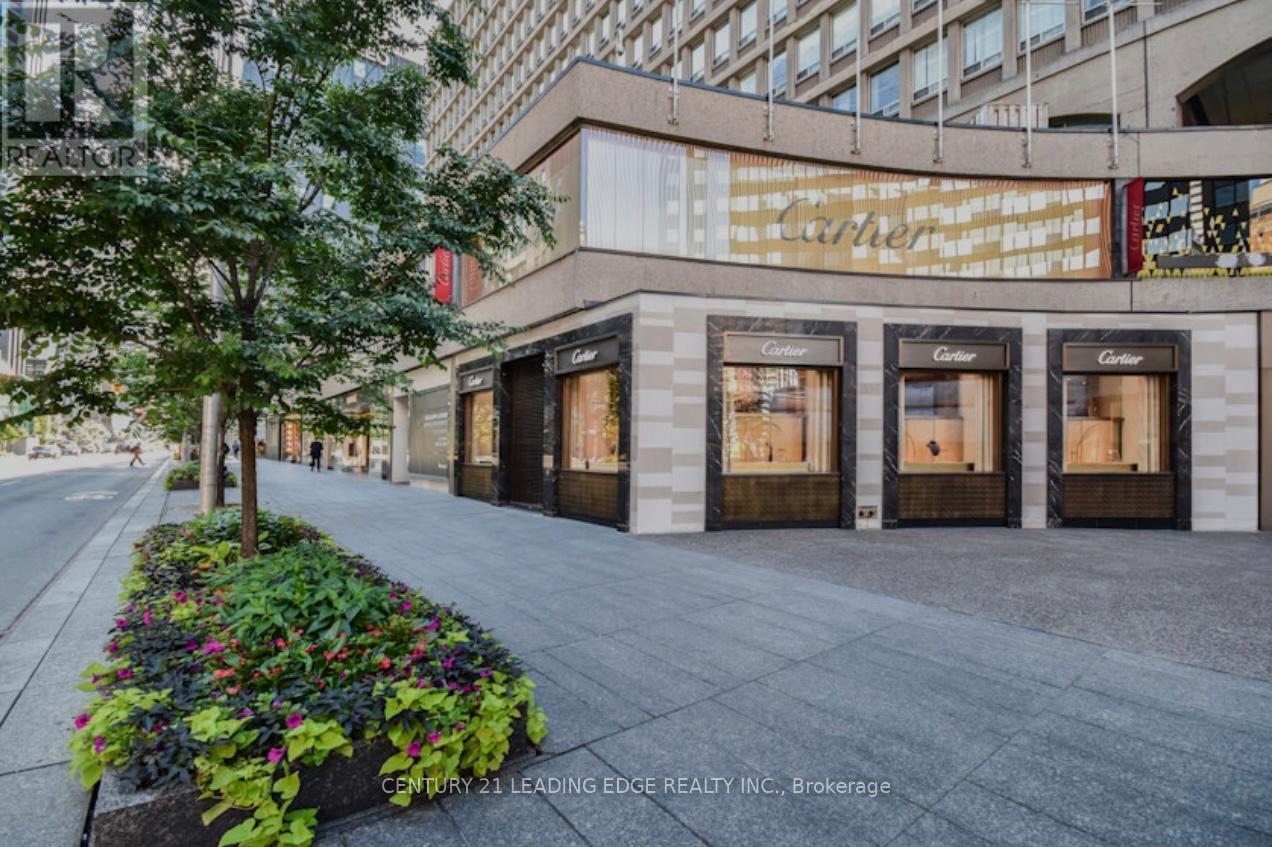 3906 - 11 Yorkville Avenue, Toronto, Ontario  M4W 0B7 - Photo 44 - C13243108