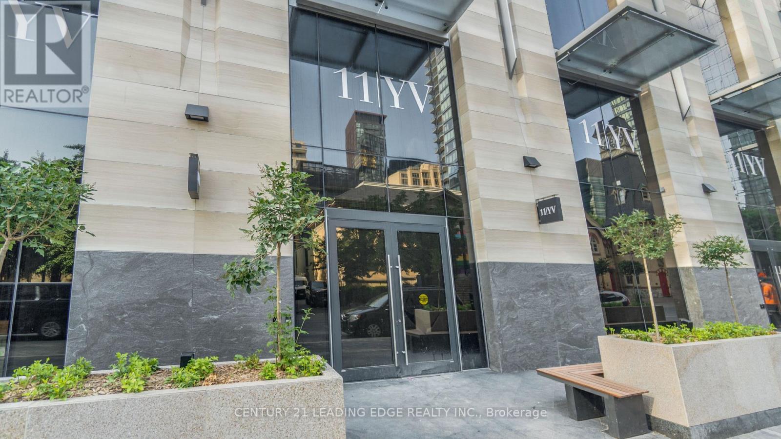 3810 - 11 Yorkville Avenue, Toronto, Ontario  M4W 0B7 - Photo 8 - C13243146