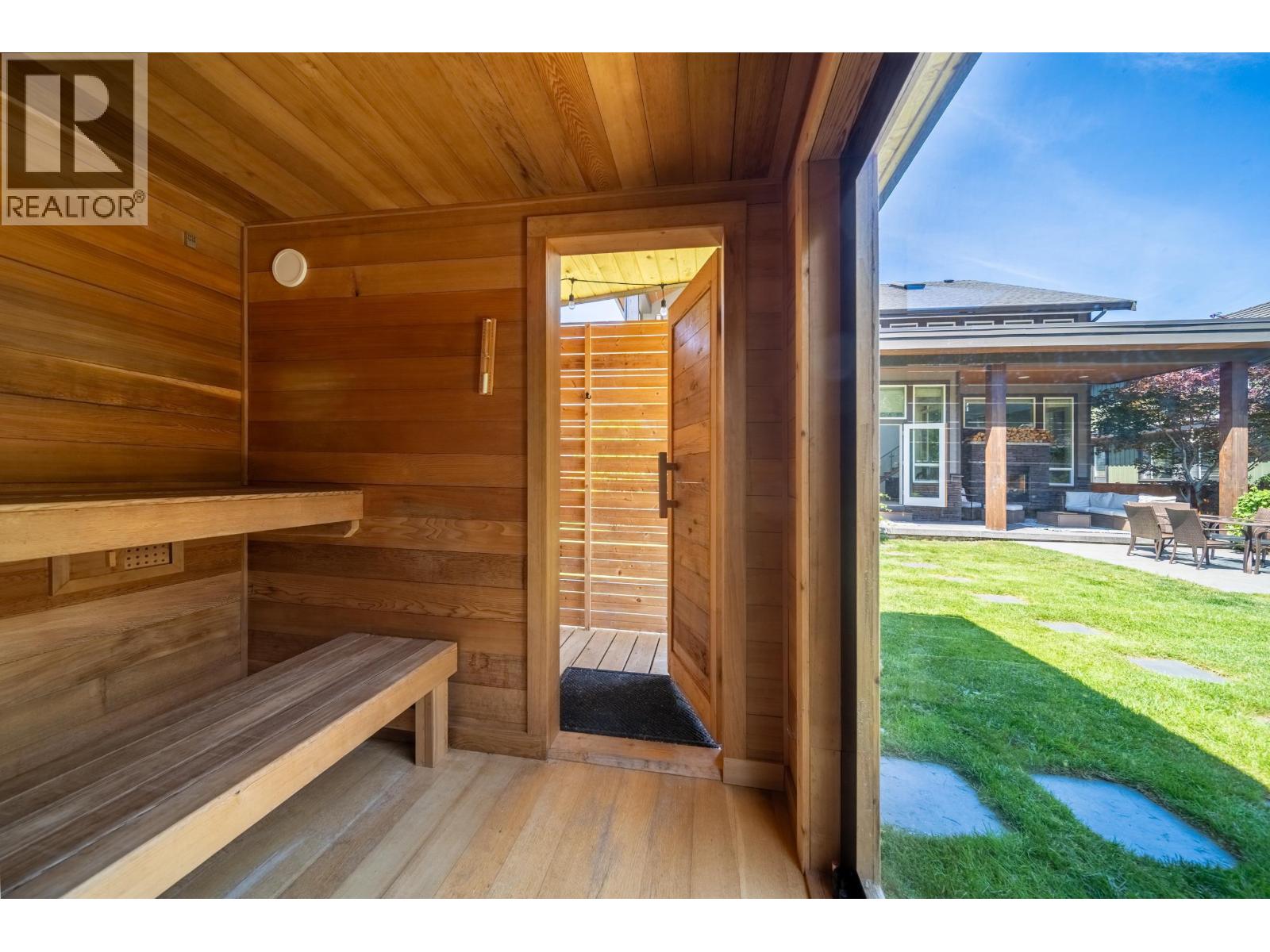 41510 Government Road, Squamish, British Columbia  V0N 3G0 - Photo 13 - R3132380