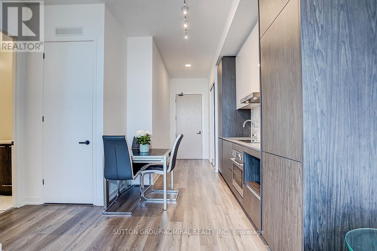 612 - 28 Interchange Way, Vaughan, Ontario  L4K 0P8 - Photo 13 - N13243168