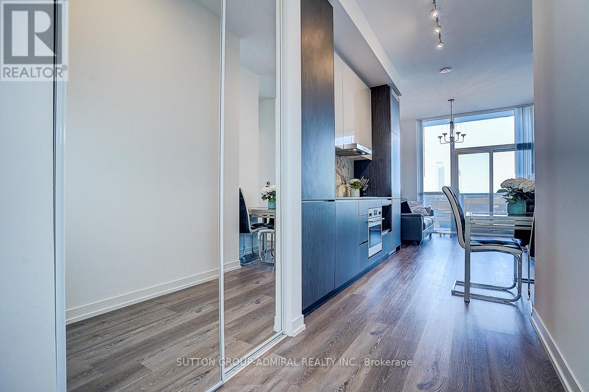 612 - 28 Interchange Way, Vaughan, Ontario  L4K 0P8 - Photo 7 - N13243168