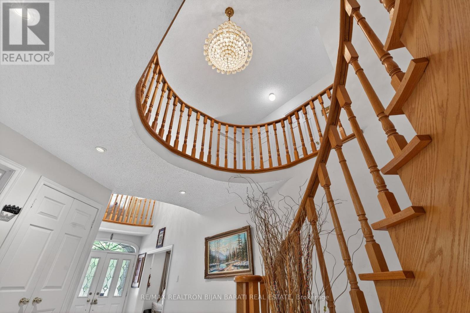 15 Lisa Crescent, Richmond Hill, Ontario  L4B 3J4 - Photo 13 - N13243192