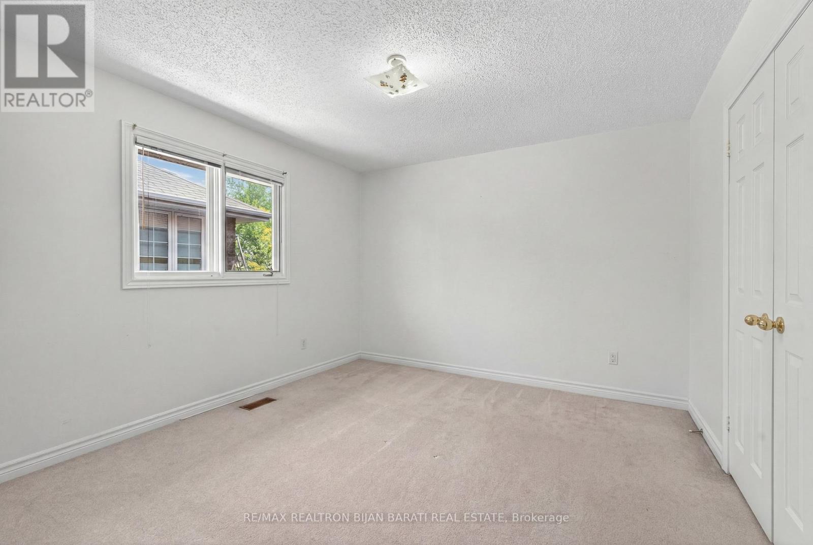 15 Lisa Crescent, Richmond Hill, Ontario  L4B 3J4 - Photo 39 - N13243192