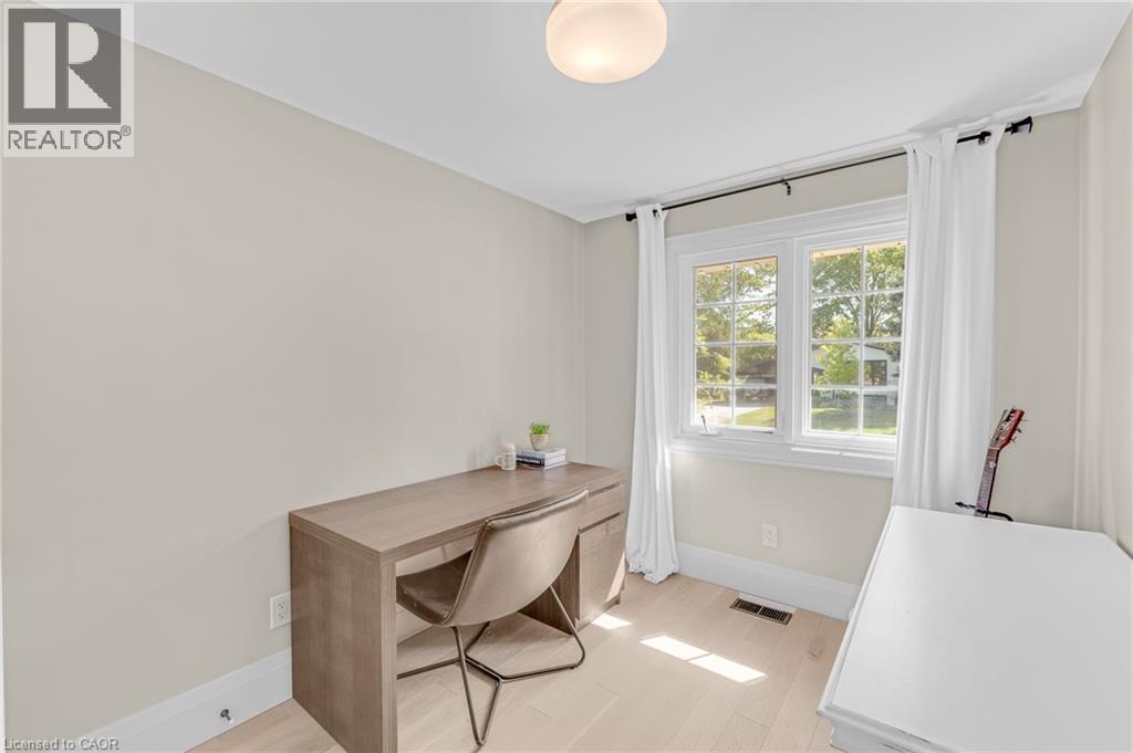 377 Duncombe Drive, Burlington, Ontario  L7L 4M2 - Photo 20 - 40836536