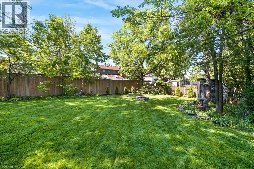 377 Duncombe Drive, Burlington, Ontario  L7L 4M2 - Photo 33 - 40836536