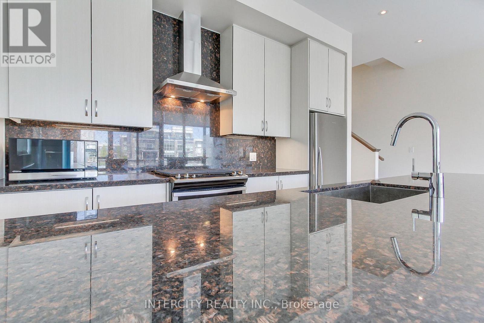 3545 Riva Avenue, Innisfil, Ontario  L9S 0L5 - Photo 15 - N13243162