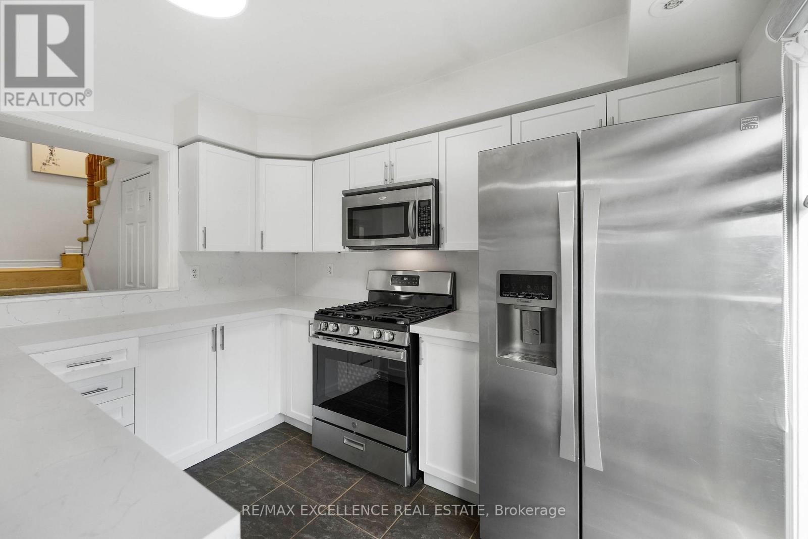 10 - 2614 Dashwood Drive, Oakville, Ontario  L6M 0K5 - Photo 13 - W13243086