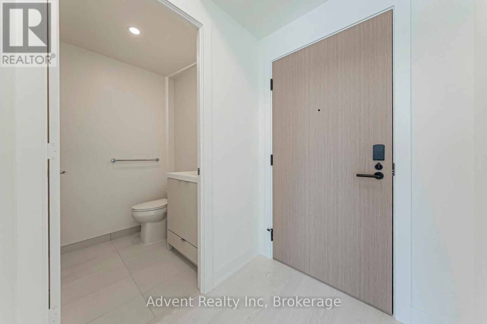 1609 - 25 Cordova Avenue, Toronto, Ontario  M9A 0E5 - Photo 2 - W13243142