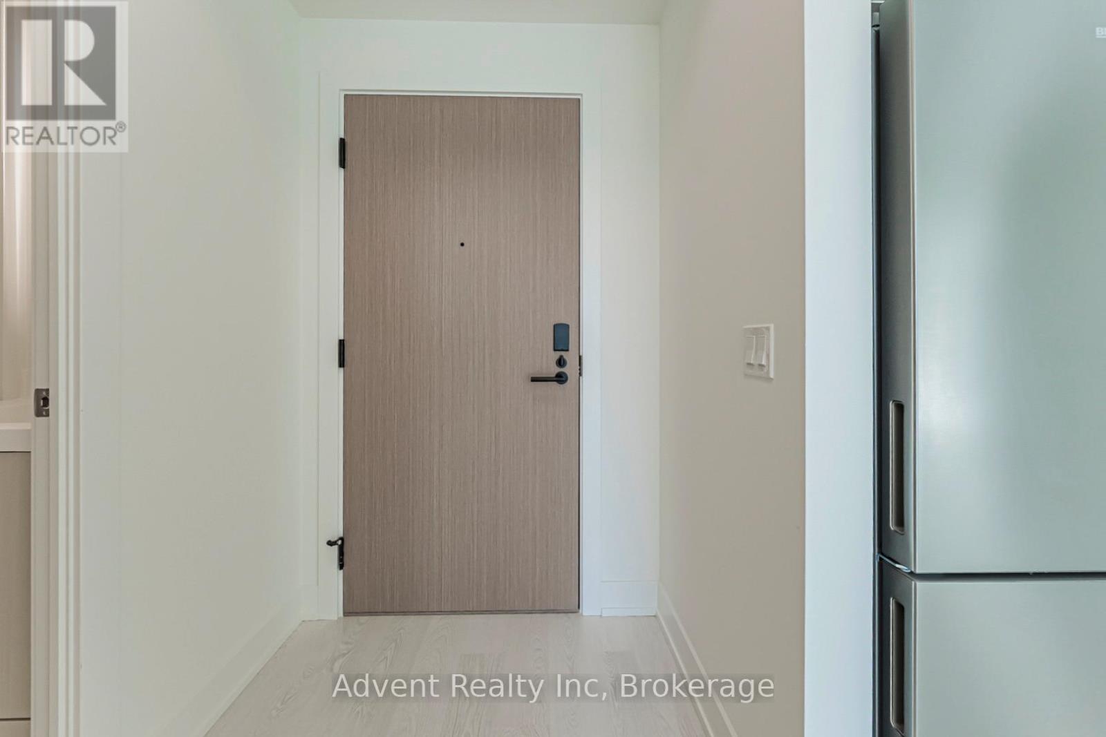 1609 - 25 Cordova Avenue, Toronto, Ontario  M9A 0E5 - Photo 3 - W13243142