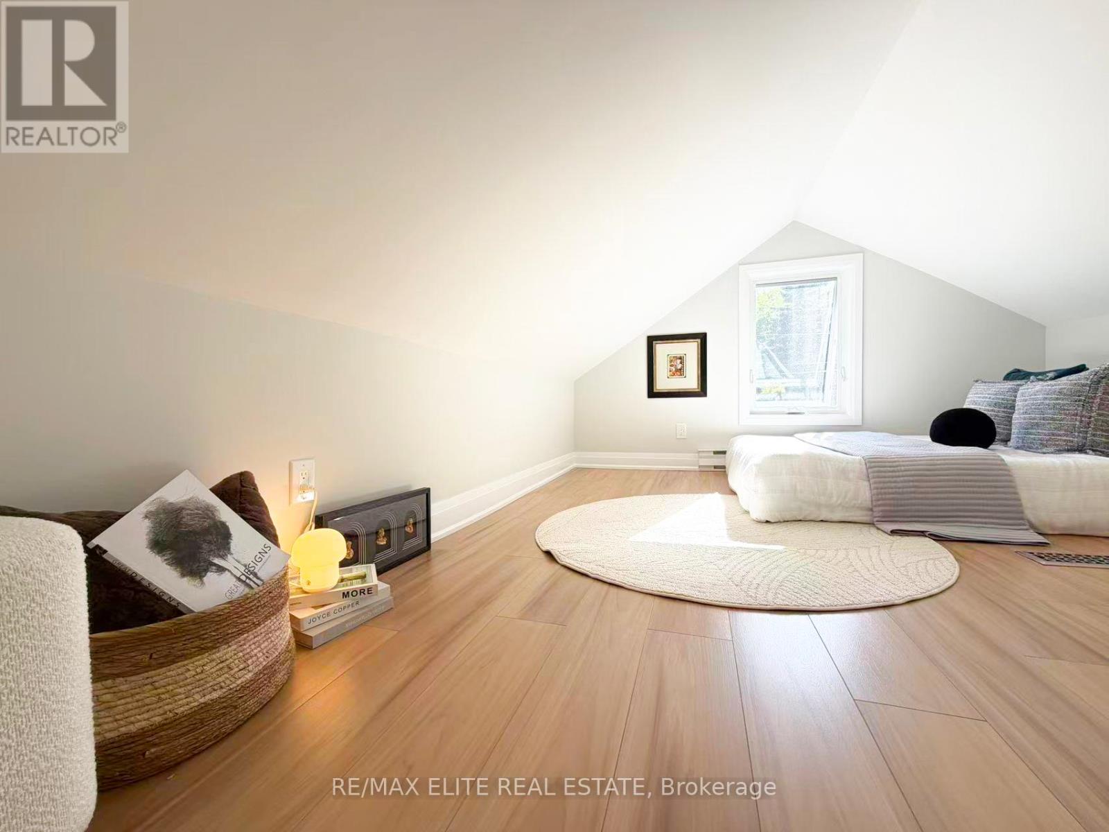 9 Woodford Park Road, Toronto, Ontario  M8Y 3E7 - Photo 16 - W13232440