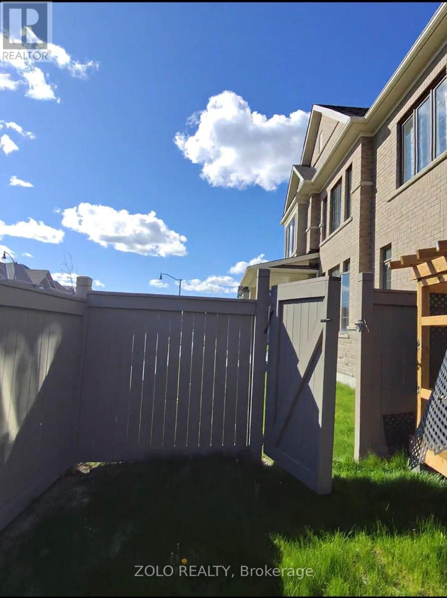 41 Peak Drive, Brampton, Ontario  L6X 5S6 - Photo 5 - W13240898