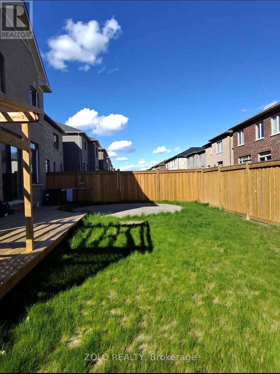 41 Peak Drive, Brampton, Ontario  L6X 5S6 - Photo 4 - W13240898