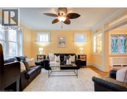 16 BORDEN Avenue N, Kitchener, Ontario