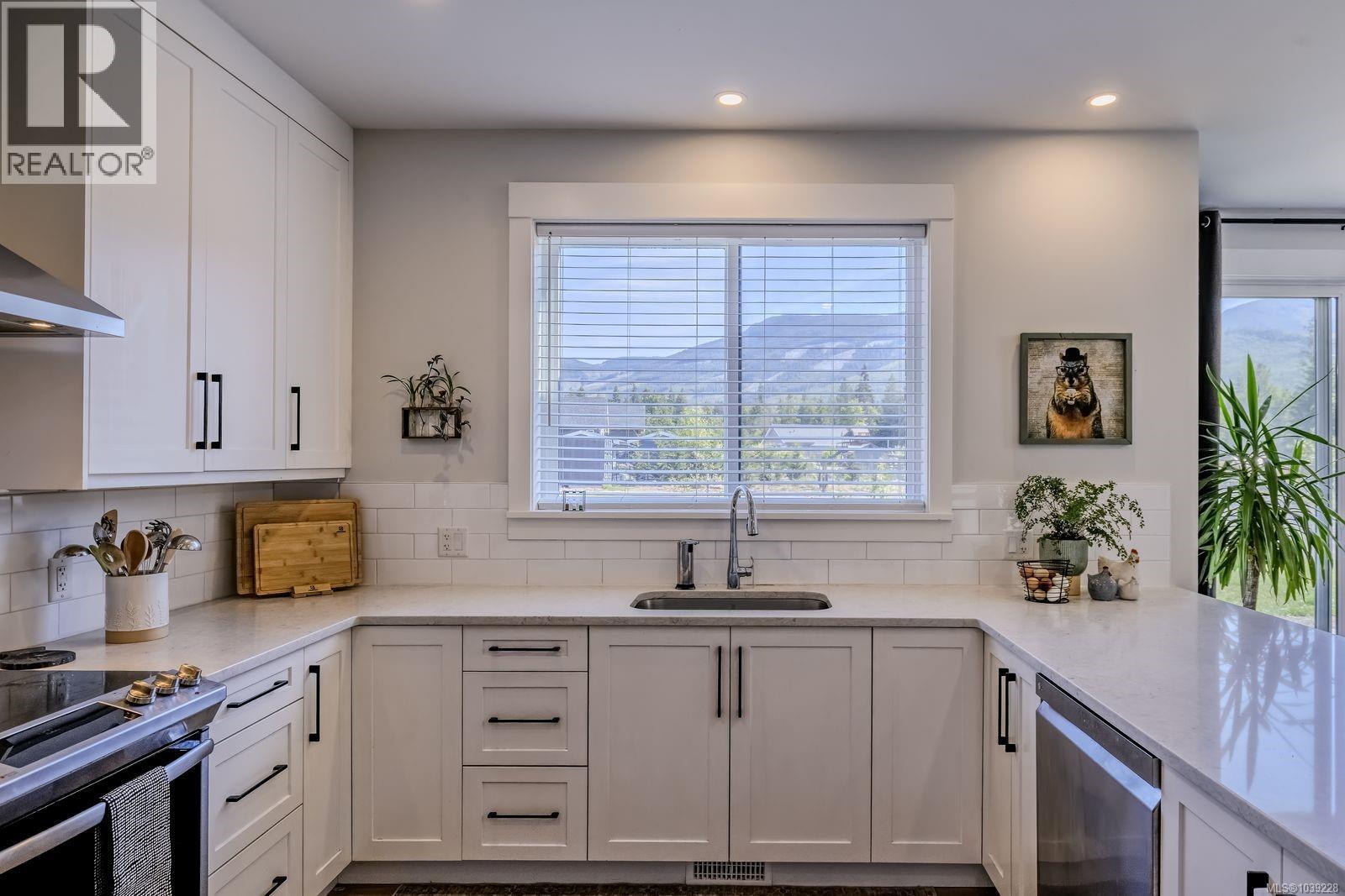 3770 Tralee Rd, Whiskey Creek, British Columbia V9K 1V6 - Photo 10 - 1039228