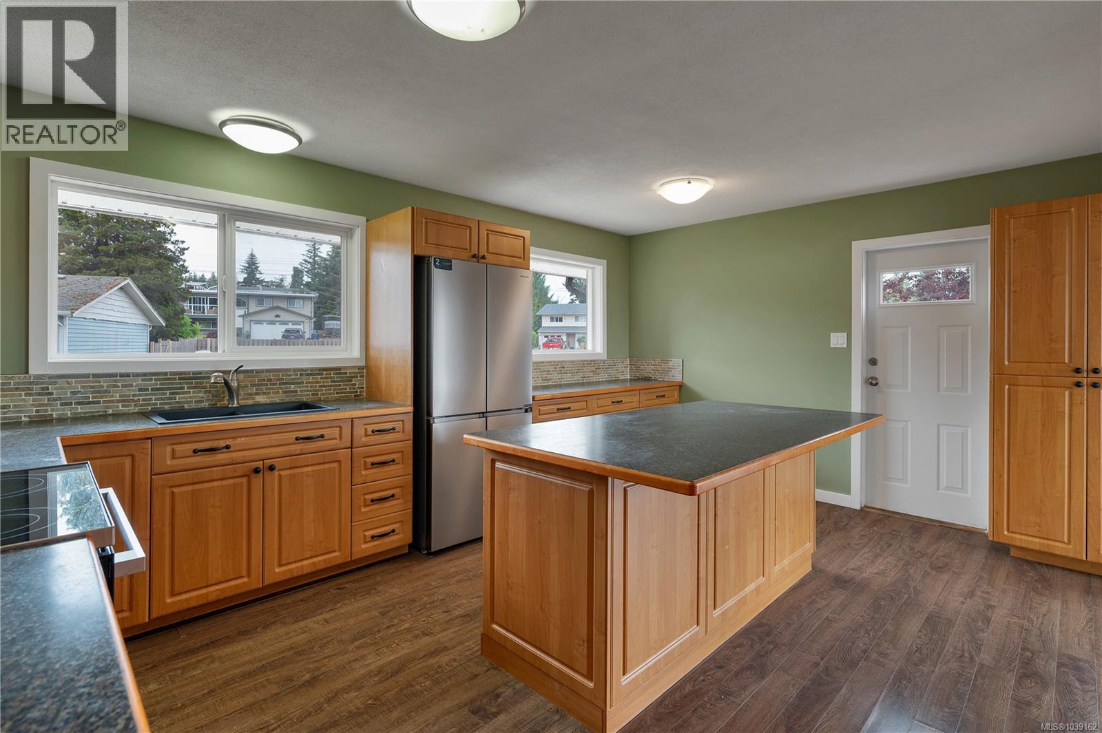 1048 Galerno Rd, Campbell River, British Columbia  V9W 1J3 - Photo 7 - 1039162