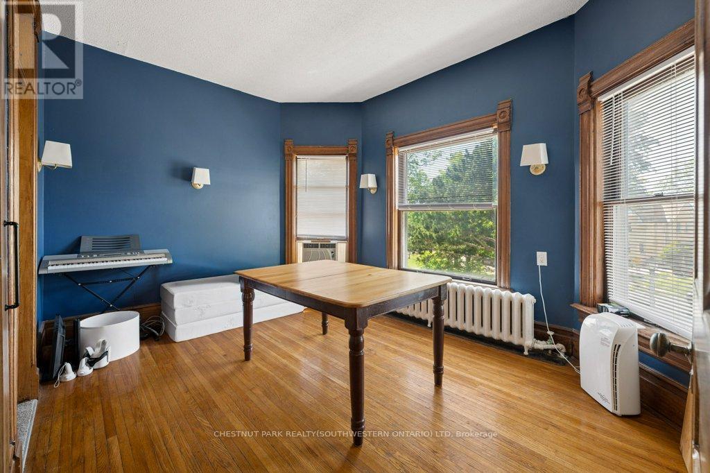 149 Young Street, Kitchener, Ontario  N2H 4Z5 - Photo 23 - X13243102