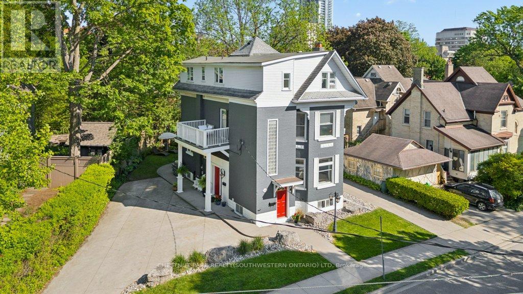 149 Young Street, Kitchener, Ontario  N2H 4Z5 - Photo 3 - X13243102