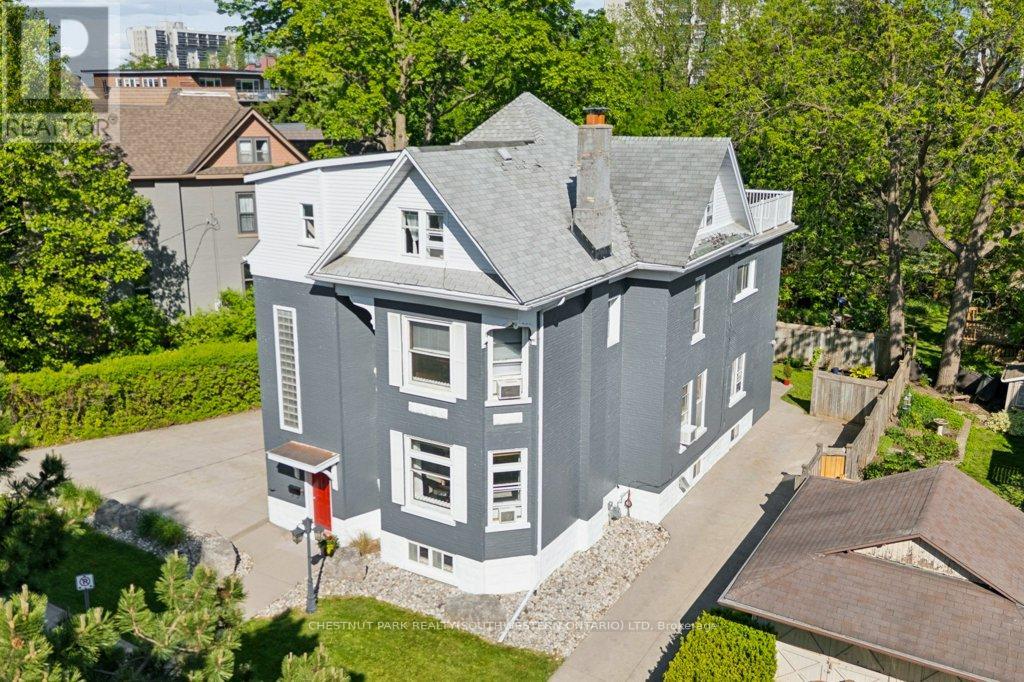 149 Young Street, Kitchener, Ontario  N2H 4Z5 - Photo 4 - X13243102