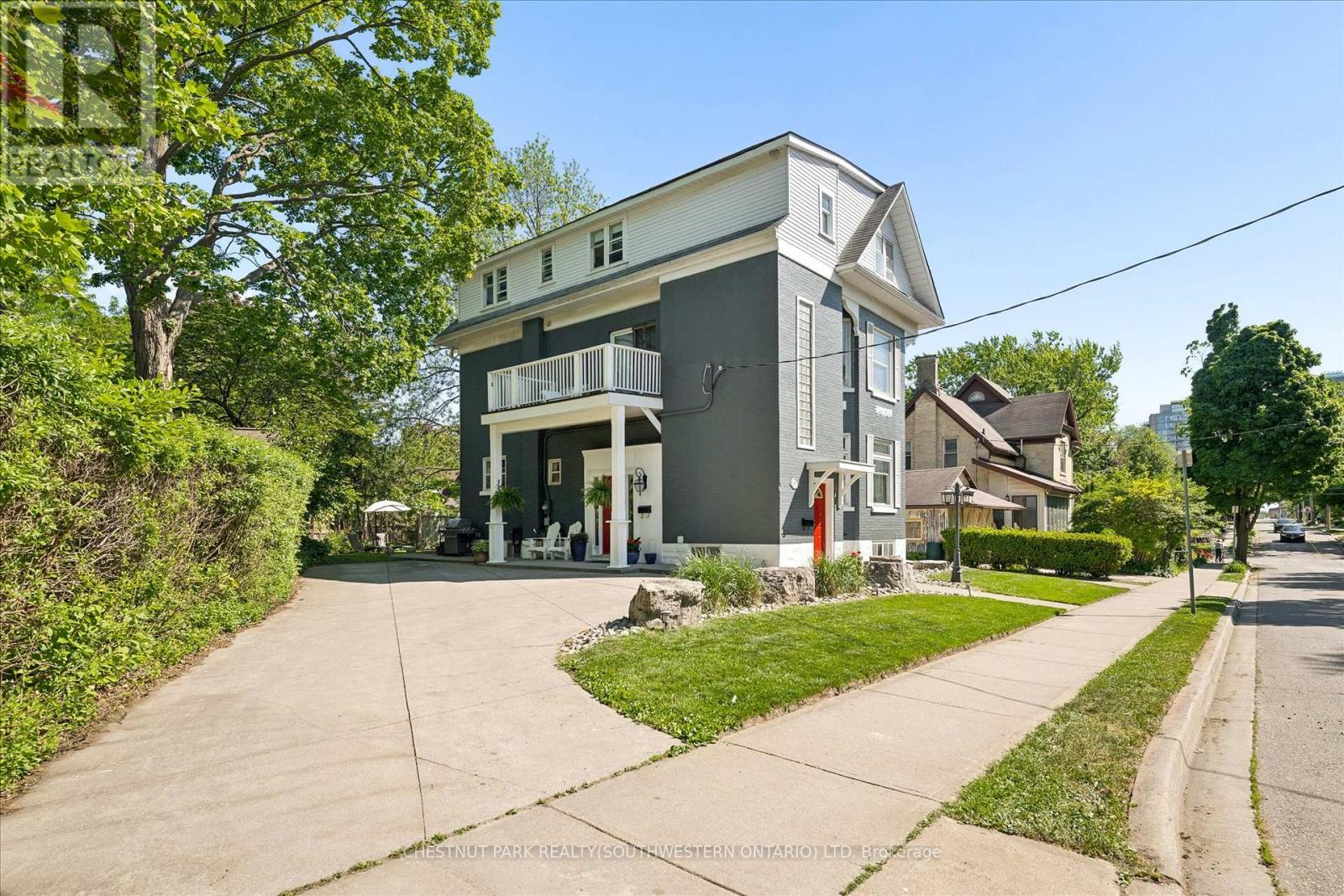 149 Young Street, Kitchener, Ontario  N2H 4Z5 - Photo 6 - X13243102