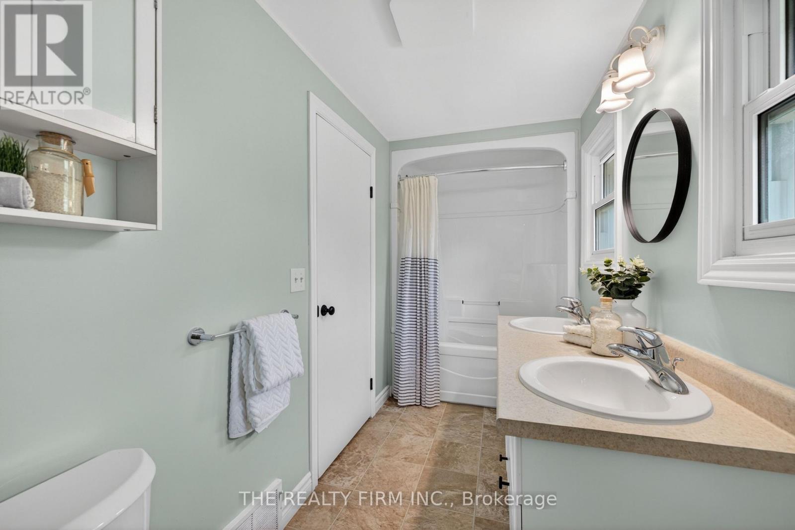 293 Carrie Street, Strathroy-Caradoc, Ontario  N7G 3C9 - Photo 26 - X13243290