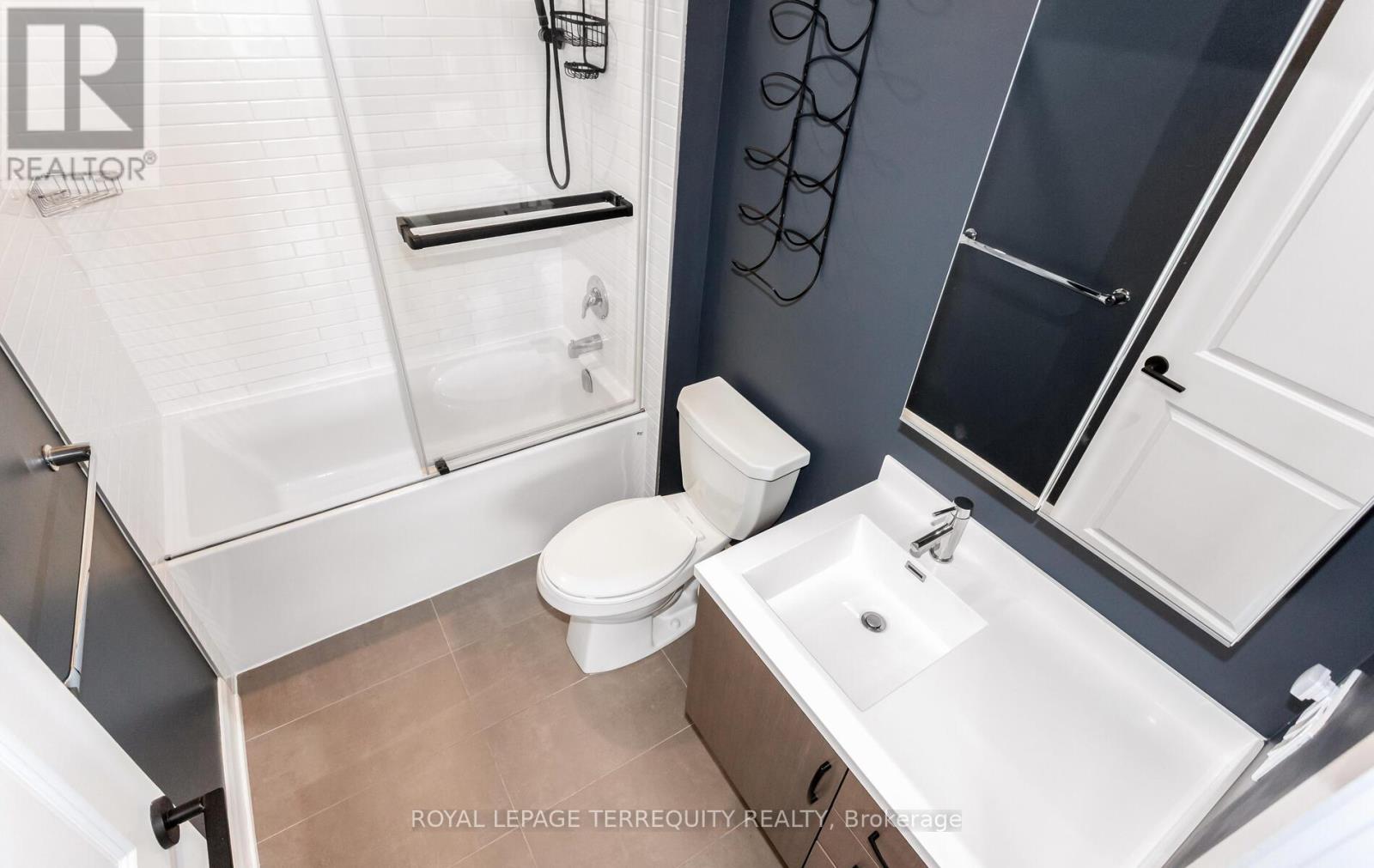 806 - 3200 William Coltson Avenue, Oakville, Ontario  L6H 7W6 - Photo 25 - W12813096