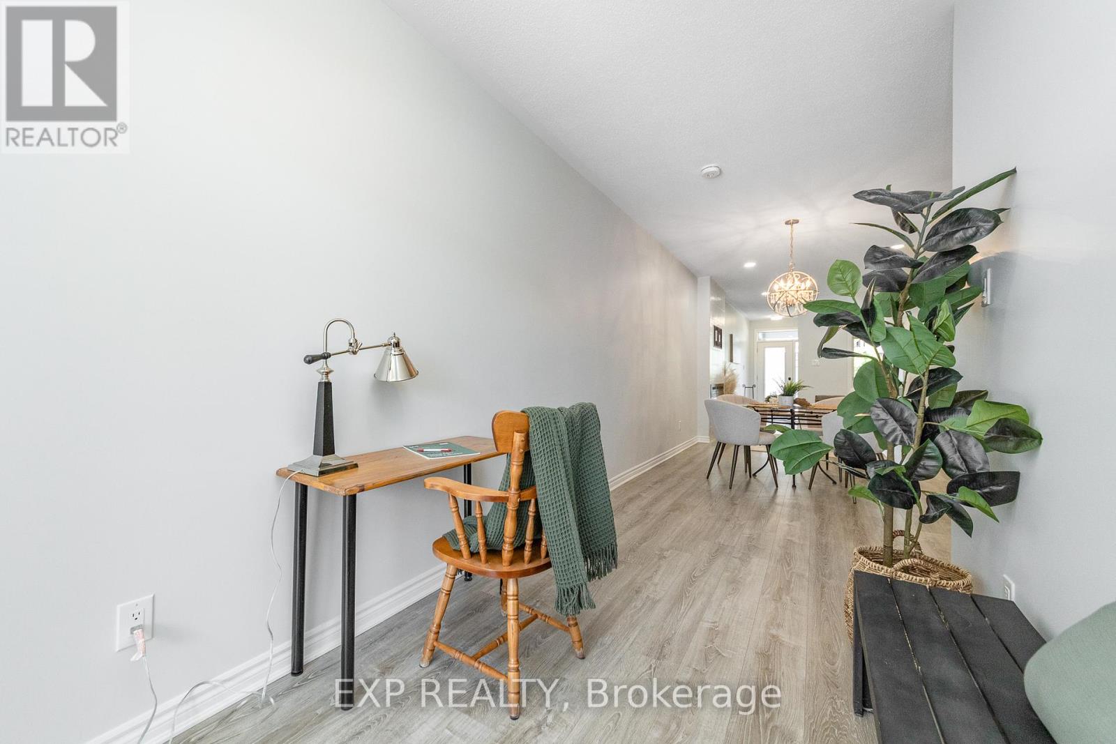 215 Lapland Private, Ottawa, Ontario  K2S 1B6 - Photo 14 - X13243250