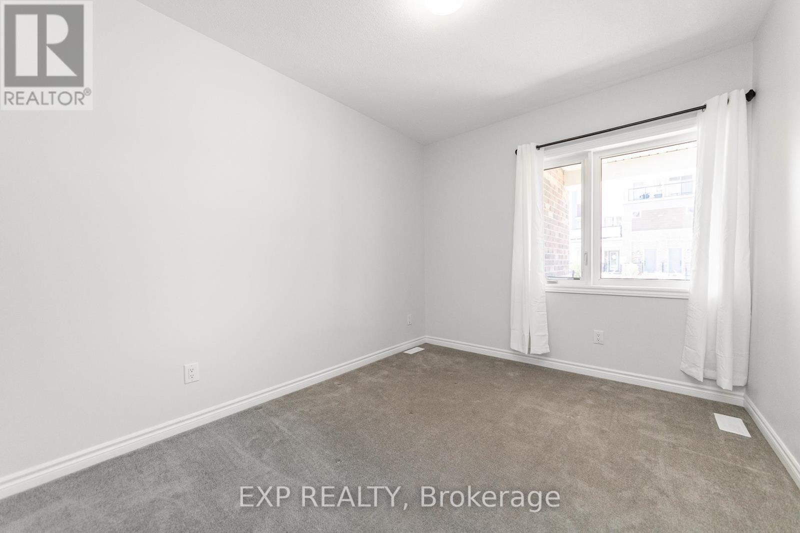 215 Lapland Private, Ottawa, Ontario  K2S 1B6 - Photo 18 - X13243250