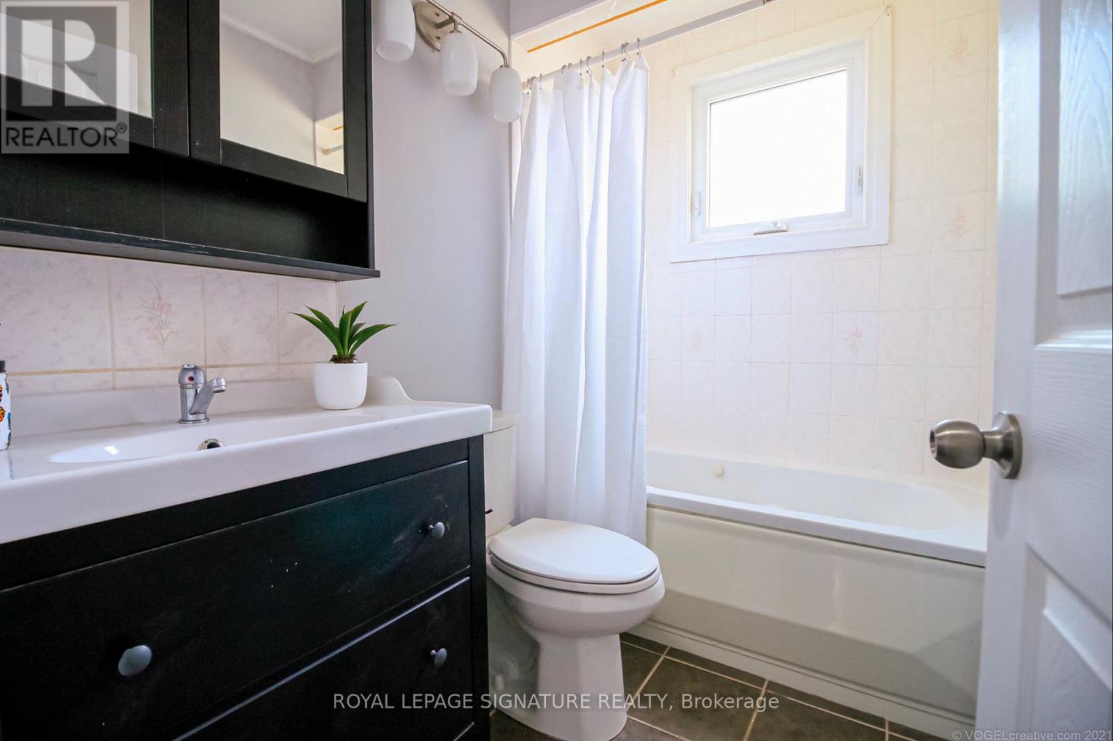 Upper - 33 Behan Street, Hamilton, Ontario  L8T 4N5 - Photo 12 - X13231088