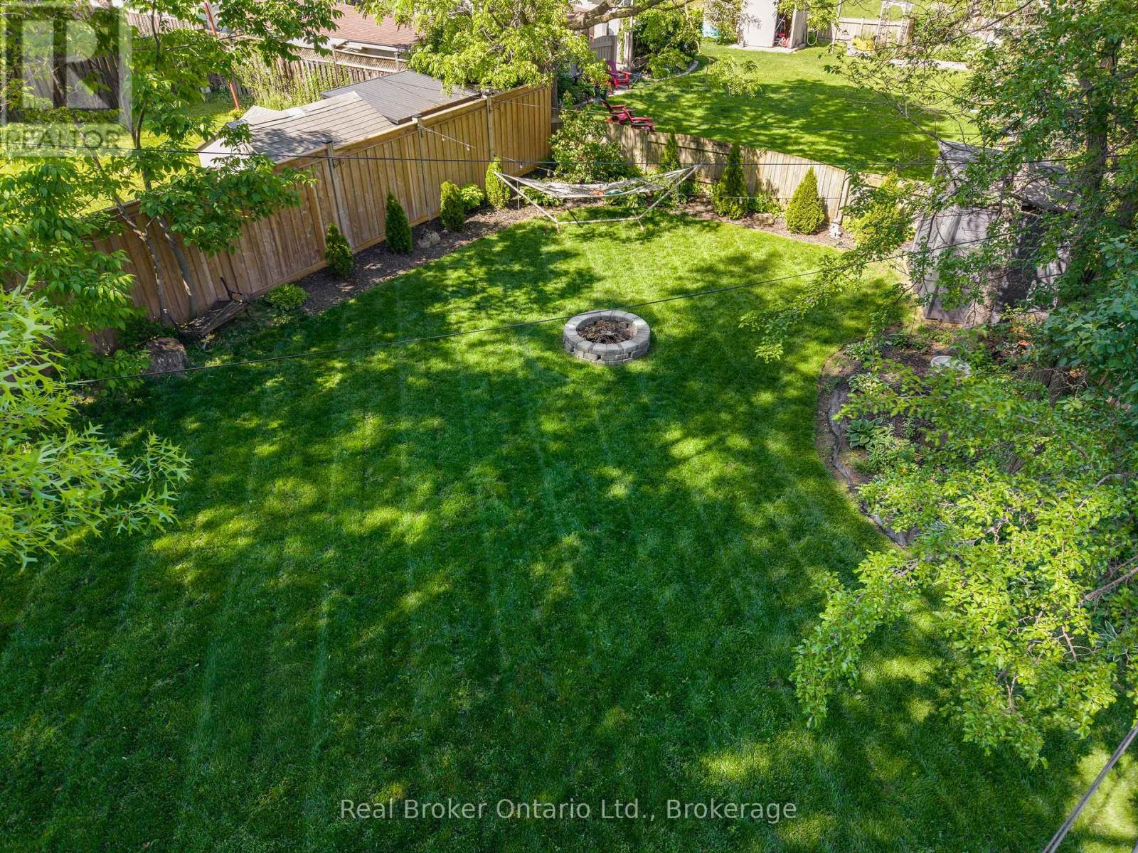 377 Duncombe Drive, Burlington, Ontario  L7L 4M2 - Photo 36 - W13243400