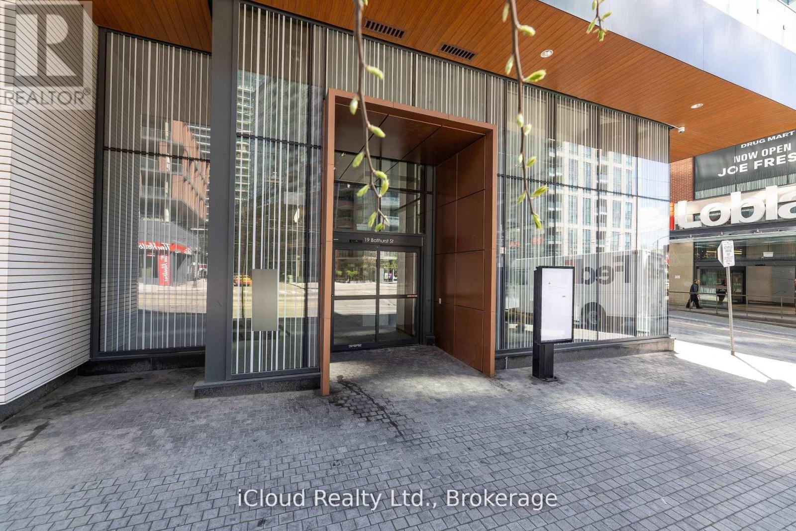 2311 - 19 Bathurst Street, Toronto, Ontario  M5V 0N2 - Photo 2 - C13225344