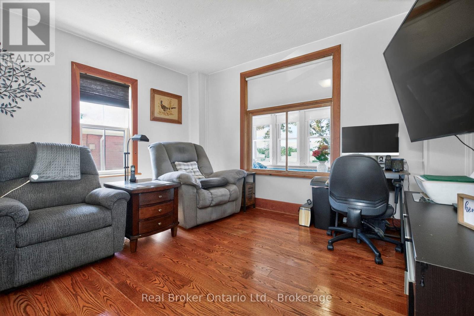 151 Main Street, Penetanguishene, Ontario  L9M 1L7 - Photo 12 - S13243292