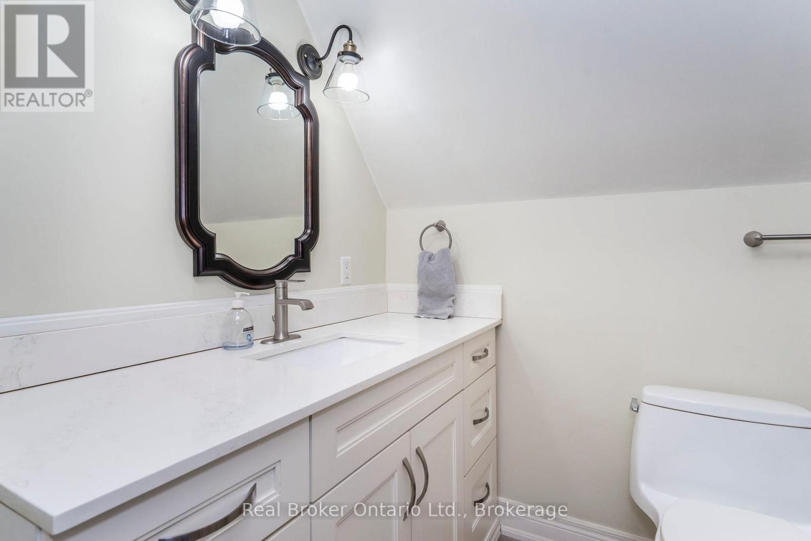 151 Main Street, Penetanguishene, Ontario  L9M 1L7 - Photo 23 - S13243292
