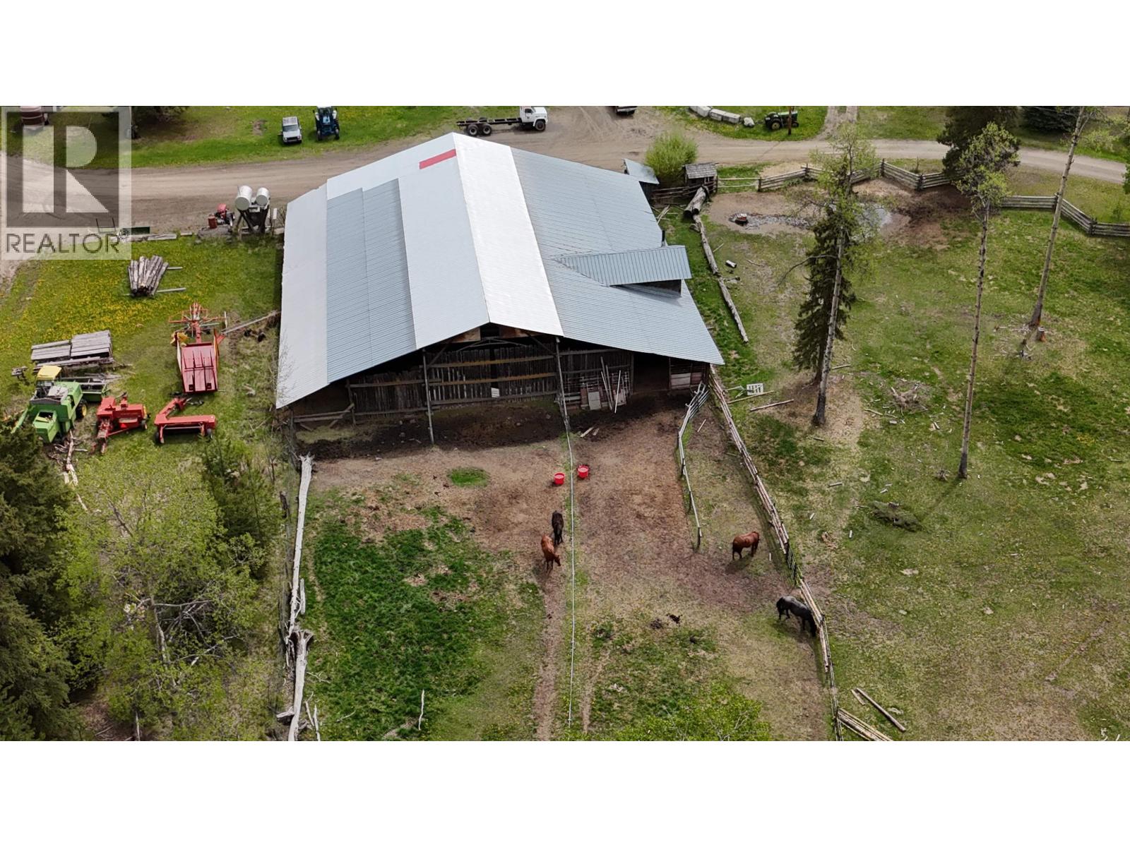 6311 N Horse Lake Road, 100 Mile House, British Columbia  V0K 2E3 - Photo 11 - R3132436