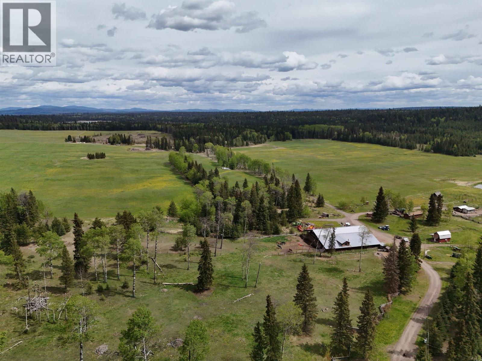 6311 N Horse Lake Road, 100 Mile House, British Columbia  V0K 2E3 - Photo 5 - R3132436