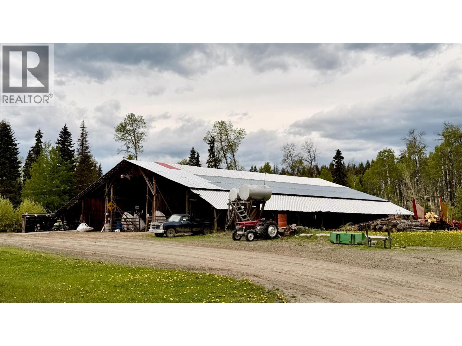 6311 N Horse Lake Road, 100 Mile House, British Columbia  V0K 2E3 - Photo 9 - R3132436