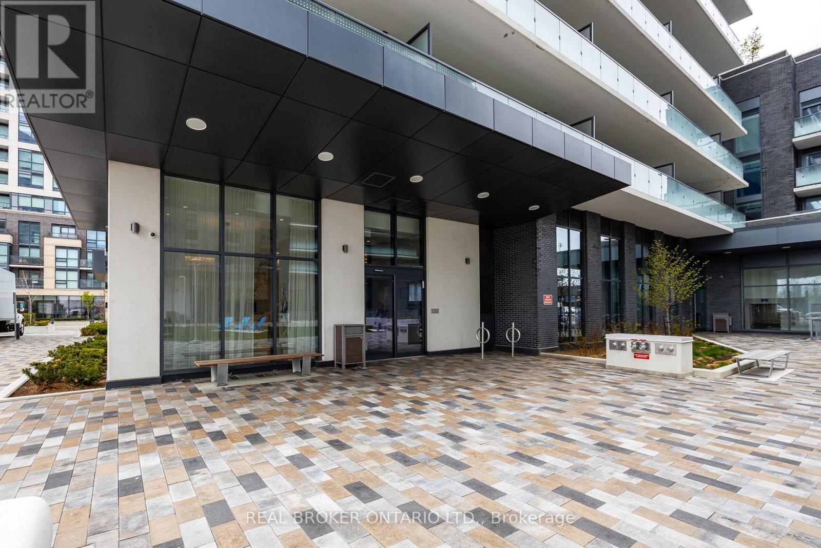 2010 - 30 Samuel Wood Way, Toronto, Ontario  M9B 0C9 - Photo 21 - W13240730